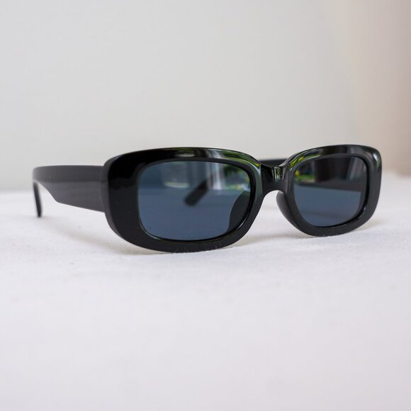 y2k rectangle retro style Black Frame, Dark Lens frame sunglasses - Picture 6 of 8